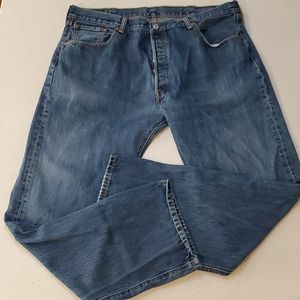 501 LEVIS button fly Jeans (sz 40 x 32)